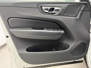 Volvo XC60 2.0 T8 AWD R-Design Auto   - Foto 11