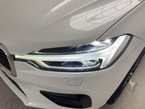 Volvo XC60 2.0 T8 AWD R-Design Auto   - Foto 26