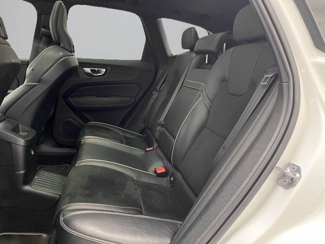 Volvo XC60 2.0 T8 AWD R-Design Auto   - Foto 10