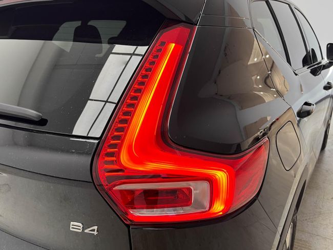 Volvo XC40 2.0 B4 G Plus Dark Auto   - Foto 19