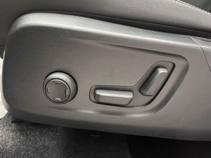 Volvo XC40 2.0 B4 G Plus Dark Auto   - Foto 14