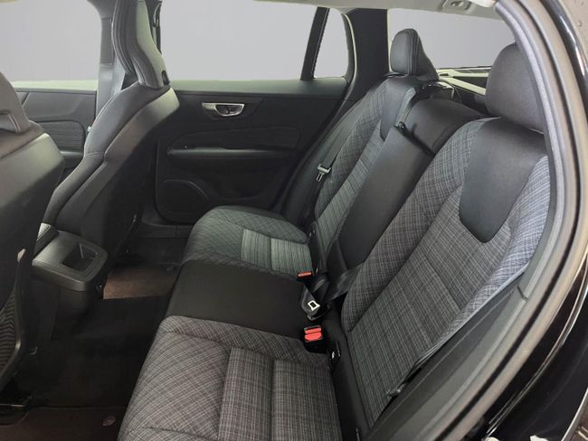Volvo V60 2.0 B4 (G) MHEV Core Auto   - Foto 16
