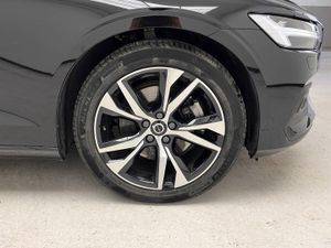 Volvo V60 2.0 B4 (G) MHEV Core Auto   - Foto 21