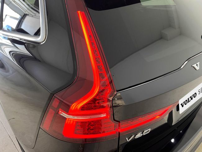 Volvo V60 2.0 B4 (G) MHEV Core Auto   - Foto 18