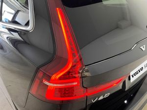 Volvo V60 2.0 B4 (G) MHEV Core Auto   - Foto 18