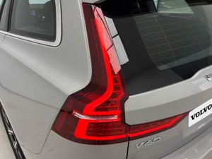 Volvo V60 2.0 B4 (G) Core Auto   - Foto 25