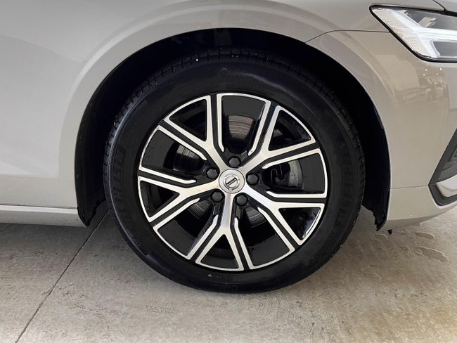 Volvo V60 2.0 B4 (G) Core Auto   - Foto 28