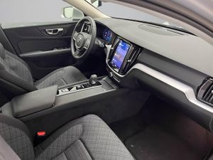 Volvo V60 2.0 B4 (G) Core Auto   - Foto 20