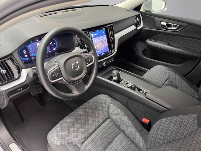Volvo V60 2.0 B4 (G) Core Auto   - Foto 11