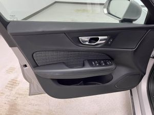 Volvo V60 2.0 B4 (G) Core Auto   - Foto 13