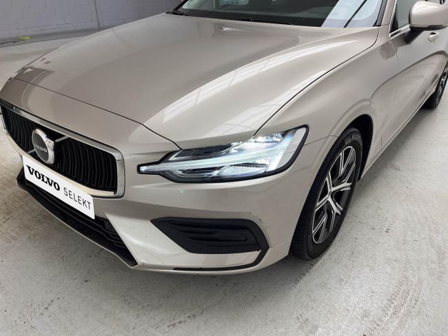 Volvo V60 2.0 B4 (G) Core Auto   - Foto 20