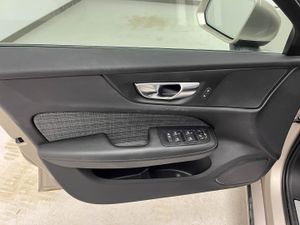 Volvo V60 2.0 B4 (G) Core Auto   - Foto 15