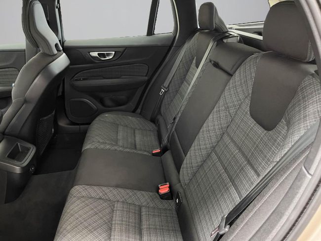 Volvo V60 2.0 B4 (G) Core Auto   - Foto 13