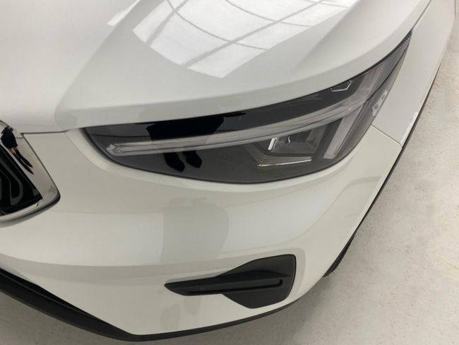 Volvo XC40 2.0 B3 G Core Auto   - Foto 12