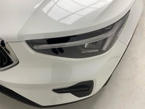 Volvo XC40 2.0 B3 G Core Auto   - Foto 12
