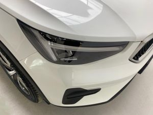 Volvo XC40 2.0 B3 G Core Auto   - Foto 11