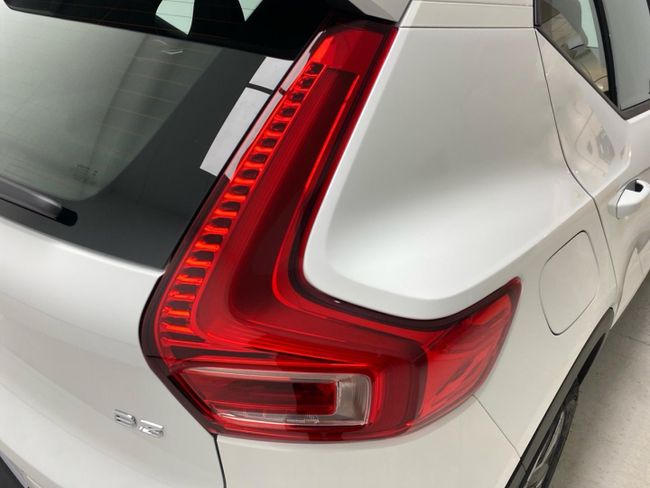 Volvo XC40 2.0 B3 G Core Auto   - Foto 14