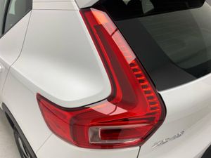 Volvo XC40 2.0 B3 G Core Auto   - Foto 15