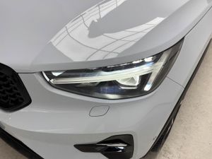 Volvo XC40 2.0 B4 G Plus Dark Auto   - Foto 32