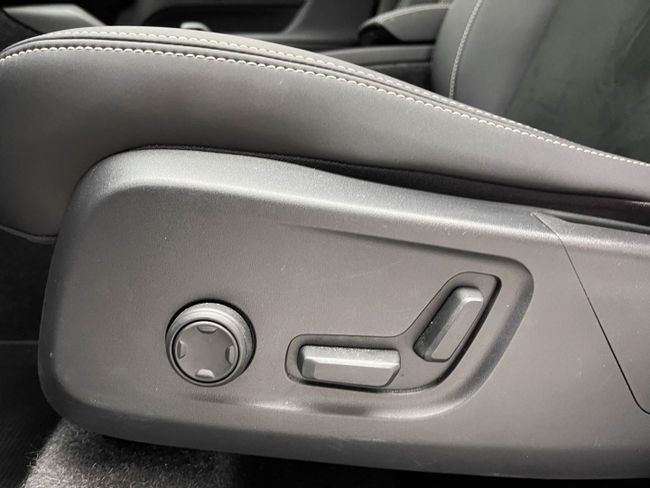 Volvo XC40 2.0 B4 G Plus Dark Auto   - Foto 11