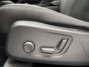 Volvo XC40 2.0 B4 G Plus Dark Auto   - Foto 11