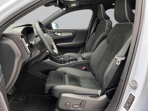 Volvo XC40 2.0 B4 G Plus Dark Auto   - Foto 12