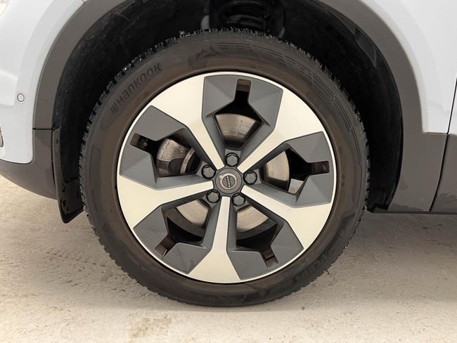 Volvo XC40 2.0 B4 G Plus Dark Auto   - Foto 34