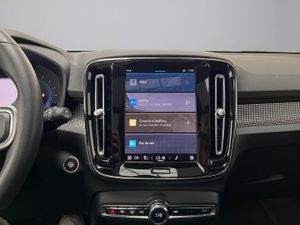 Volvo XC40 2.0 B4 G Plus Dark Auto   - Foto 20