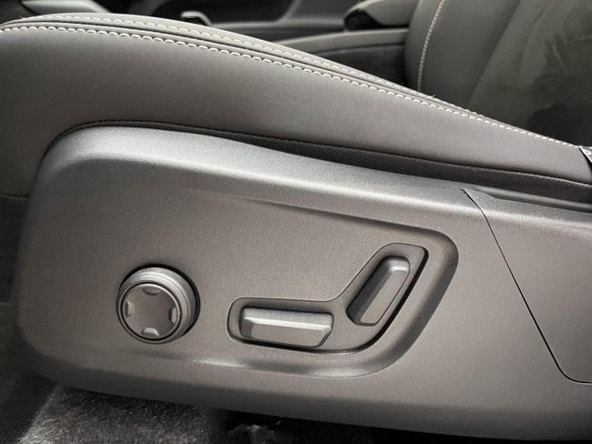 Volvo XC40 2.0 B4 G Plus Dark Auto   - Foto 22