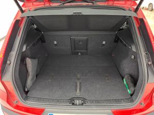 Volvo XC40 2.0 B4 G Plus Dark Auto   - Foto 15