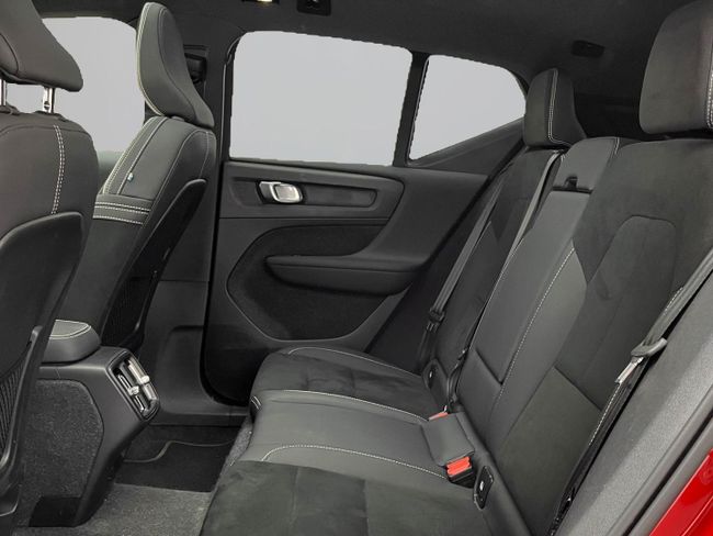 Volvo XC40 2.0 B4 G Plus Dark Auto   - Foto 10