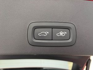 Volvo XC40 2.0 B4 G Plus Dark Auto   - Foto 11