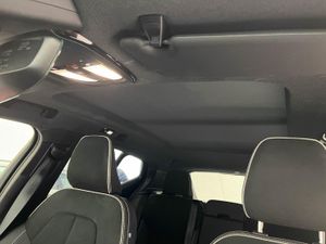Volvo XC40 2.0 B4 G Plus Dark Auto   - Foto 20