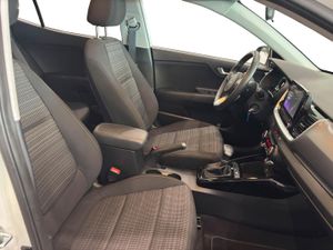 Kia Stonic 1.0 T-GDi 74kW (100CV) MHEV MT Drive   - Foto 24
