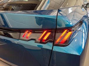 Peugeot 3008 Hybrid 1.2 107KW Allure Exclusive eDCS6   - Foto 19