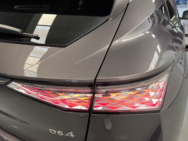 DS DS 4 Hybrid Étoile Alcantara@   - Foto 10