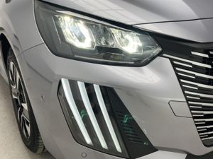Peugeot 208 Allure HYBRID 110 eDCS6   - Foto 16