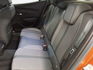 Peugeot 2008 Allure Puretech 130 S&S 6 Vel. MAN   - Foto 17