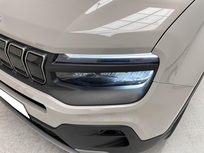 Jeep Avenger 1.2 eHybrid 74kW (100CV) Altitude   - Foto 8