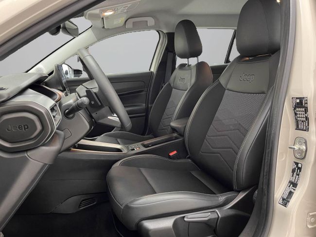 Jeep Avenger 1.2 eHybrid 74kW (100CV) Altitude   - Foto 16