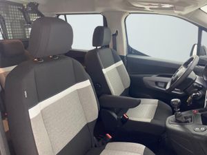 Citroën Berlingo M Plus Diésel 100CV Manual   - Foto 24