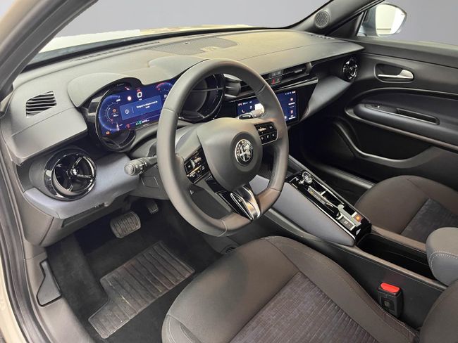 Alfa Romeo Junior Ibrida 100kW (136CV)   - Foto 10