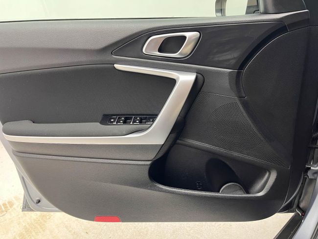 Kia XCeed 1.5 MHEV iMT Drive 103kW (140CV)   - Foto 22