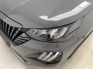 Peugeot 2008 Allure Puretech 130 S&S EAT8   - Foto 12