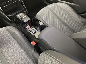 Peugeot 2008 N2008 Allure Hybrid 145 eDCS6   - Foto 16