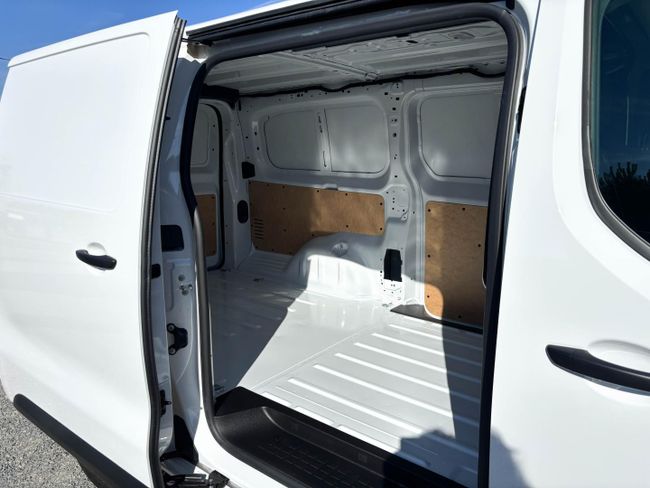 Citroën Jumpy Furgón XL Diésel 150CV Manual   - Foto 18