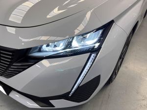 Peugeot 308 5P Allure Hybrid MHEV 136 e-DCS6   - Foto 10