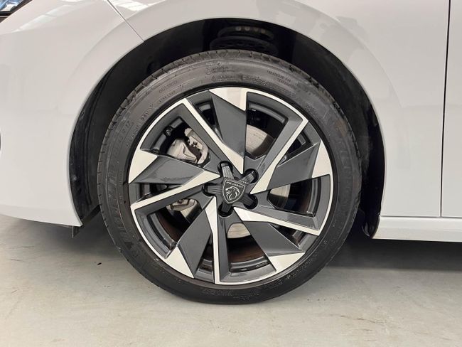 Peugeot 308 5P Allure Hybrid MHEV 136 e-DCS6   - Foto 14
