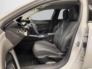 Peugeot 308 5P Allure Hybrid MHEV 136 e-DCS6   - Foto 19