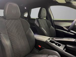 Peugeot 3008 Hybrid 1.2 107KW GT eDCS6   - Foto 19